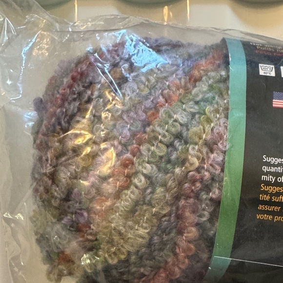 Color Waves Multicolor Yarn Pack - Picture 4 of 4